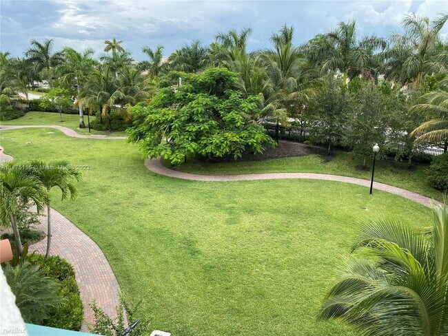 Foto del edificio - 3 br, 3.5 bath House - 12403 NW 18th Ct # ...