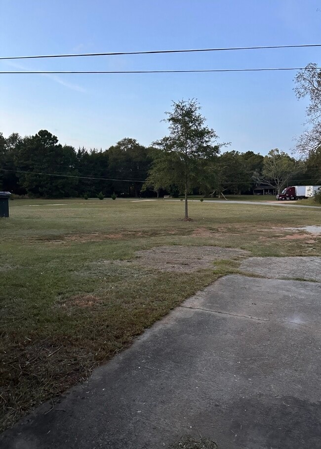 Foto del edificio - 1281 Turner Rd