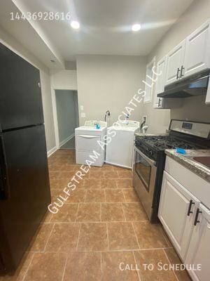 Building Photo - 819 Appleton St