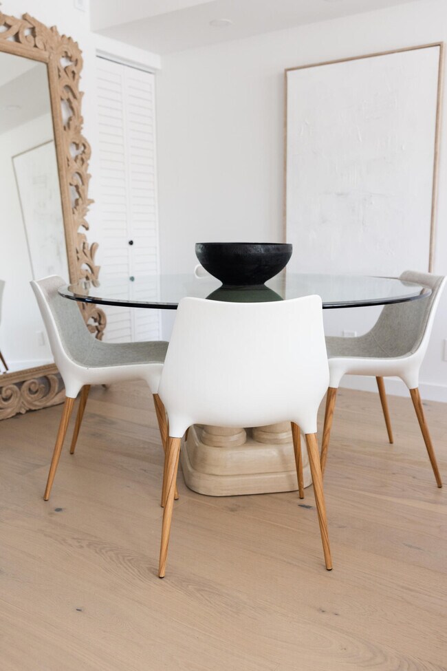 Foto del edificio - 104 Old Meadow Way