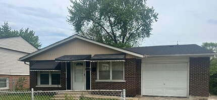 Building Photo - 13111 S Forrestville Ave