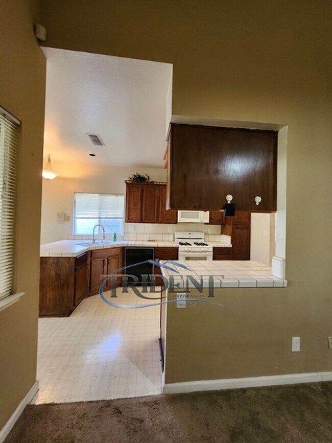 Foto del edificio - 3 bedroom, 2 bath house
