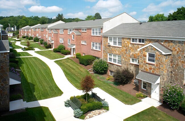 Foto del edificio - Menands Gardens