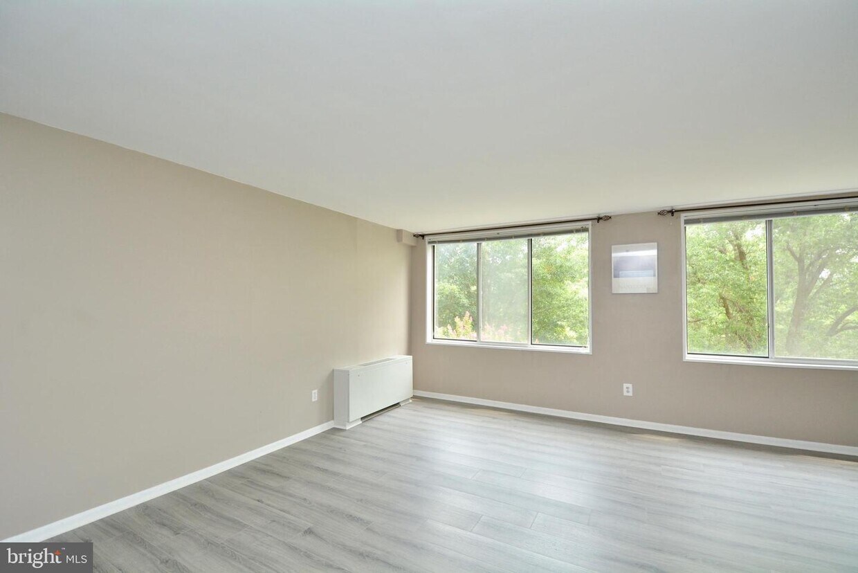 6621 Wakefield Dr Unit 412, Alexandria, VA 22307 Room for Rent in