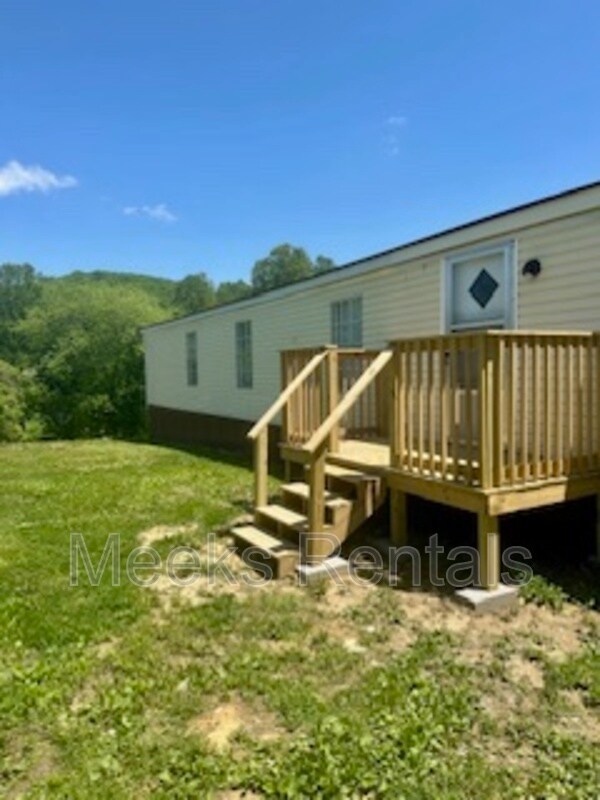 Foto principal - 321 Empire Dr