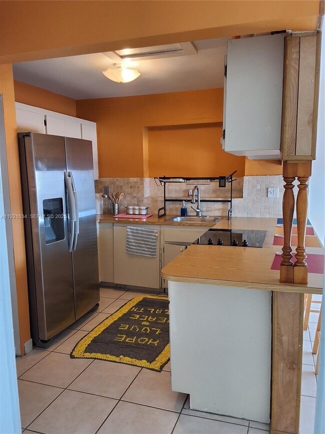 Building Photo - 750 SW 97th Ct Cir