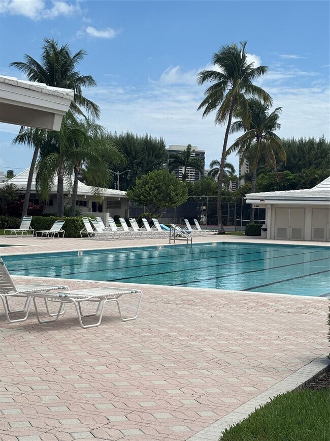 Foto del edificio - 1260 Sugar Sands Blvd