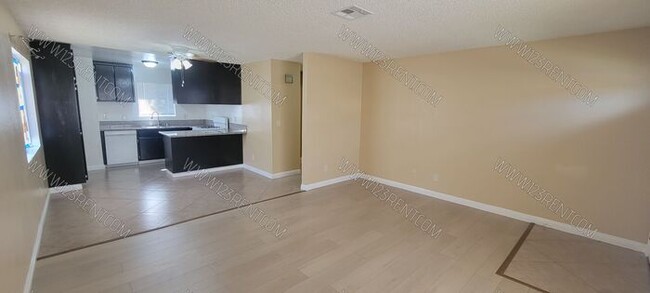 Building Photo - 2BD/1BTH SINGLE STORY TOWNHOME WEST LANCASTER