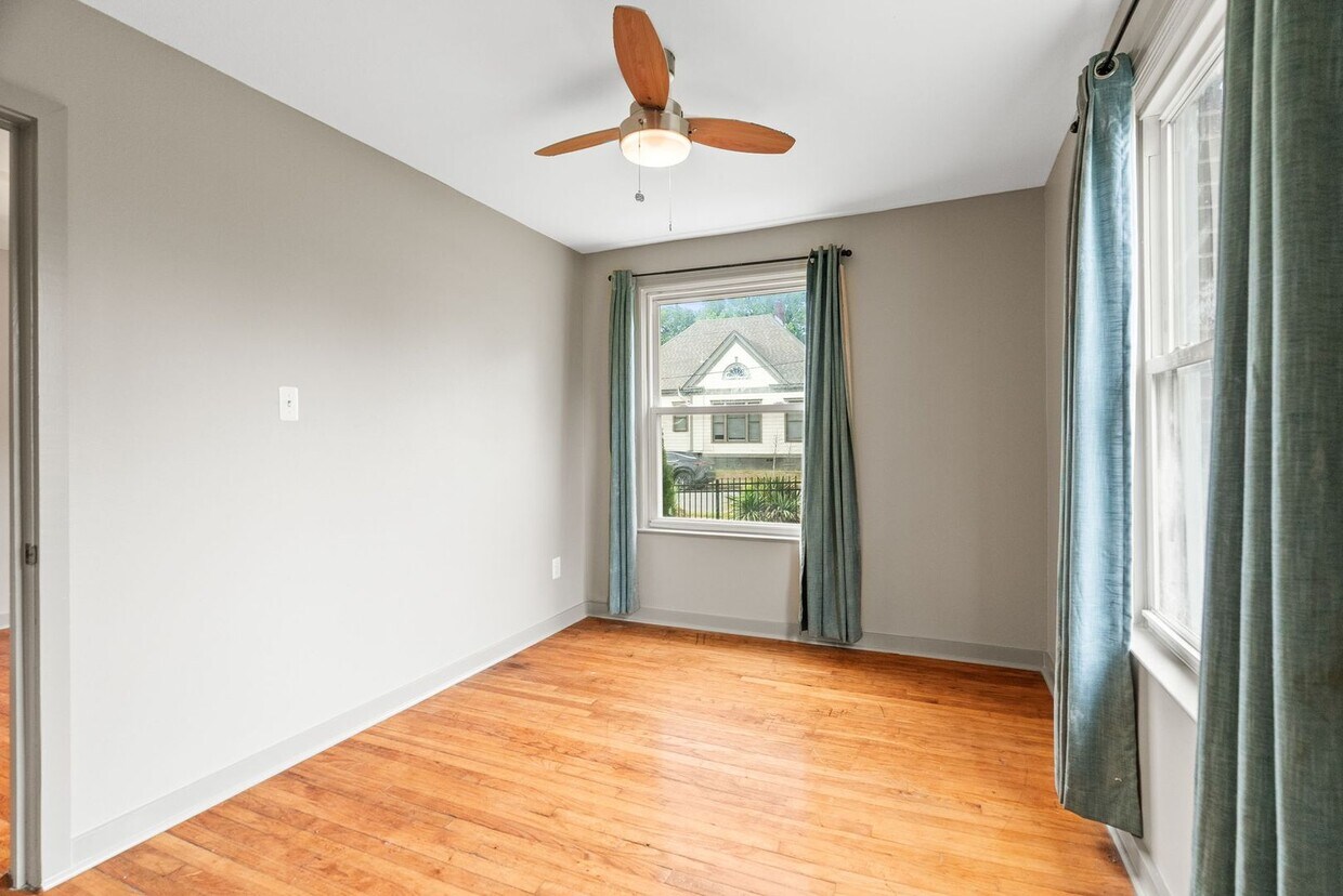 Foto principal - 1724 W 19th St