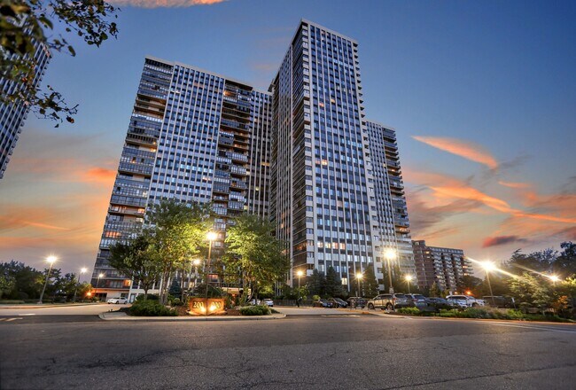 Foto del edificio - 200 Winston Dr