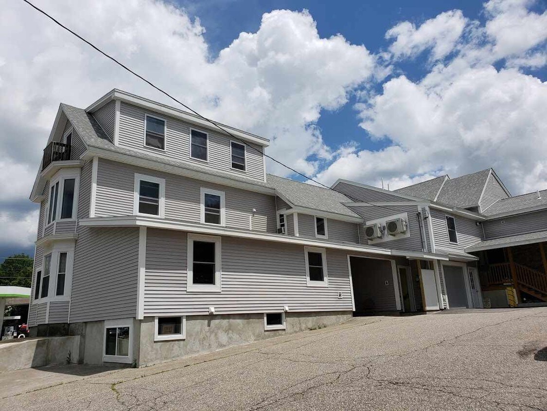 30 School St Unit 5, Berwick, ME 03901 Apartment for Rent in Berwick