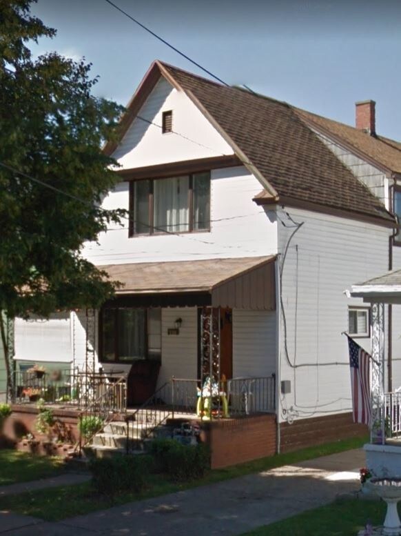 Primary Photo - 136 Davey St