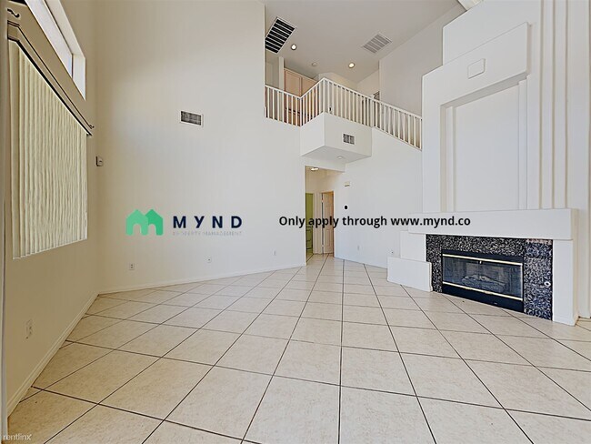 Building Photo - 3 br, 3 bath House - 250 Tayman Park Ave