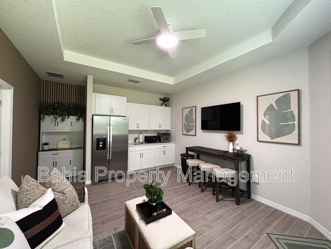 Building Photo - 2168 Greenwood Oak Dr