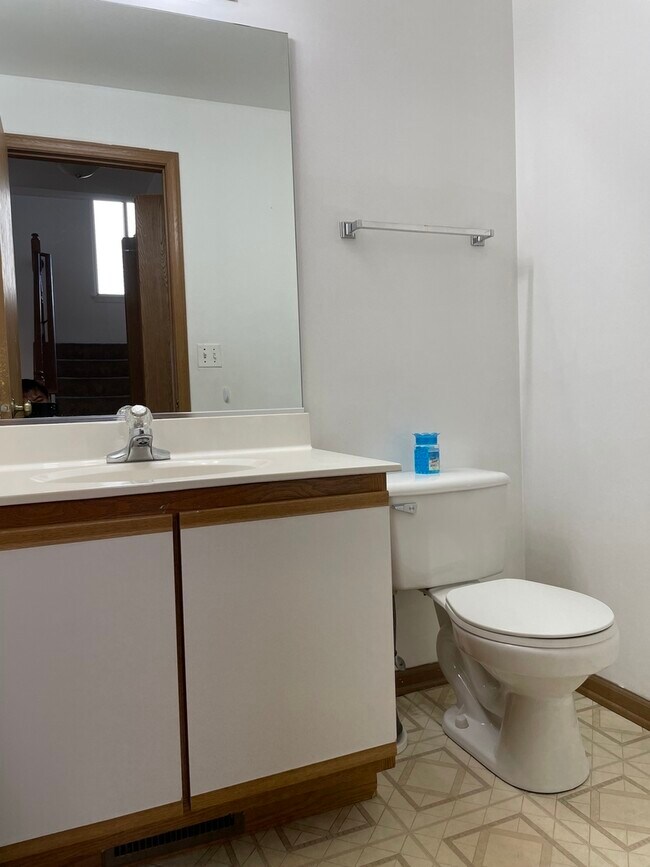Foto del edificio - 2587 Warm Springs Ln