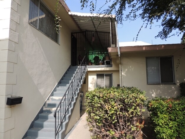 Building Photo - 10537 Crenshaw Blvd