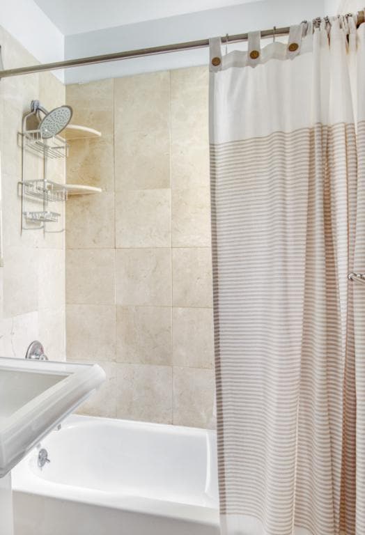 Photo - 248 Mott St Apartment