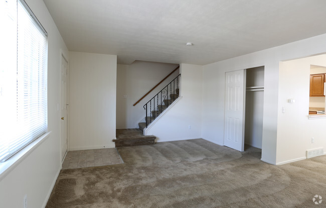 Townhome Livingroom - Westbrooke Commons Apartments and Townhomes