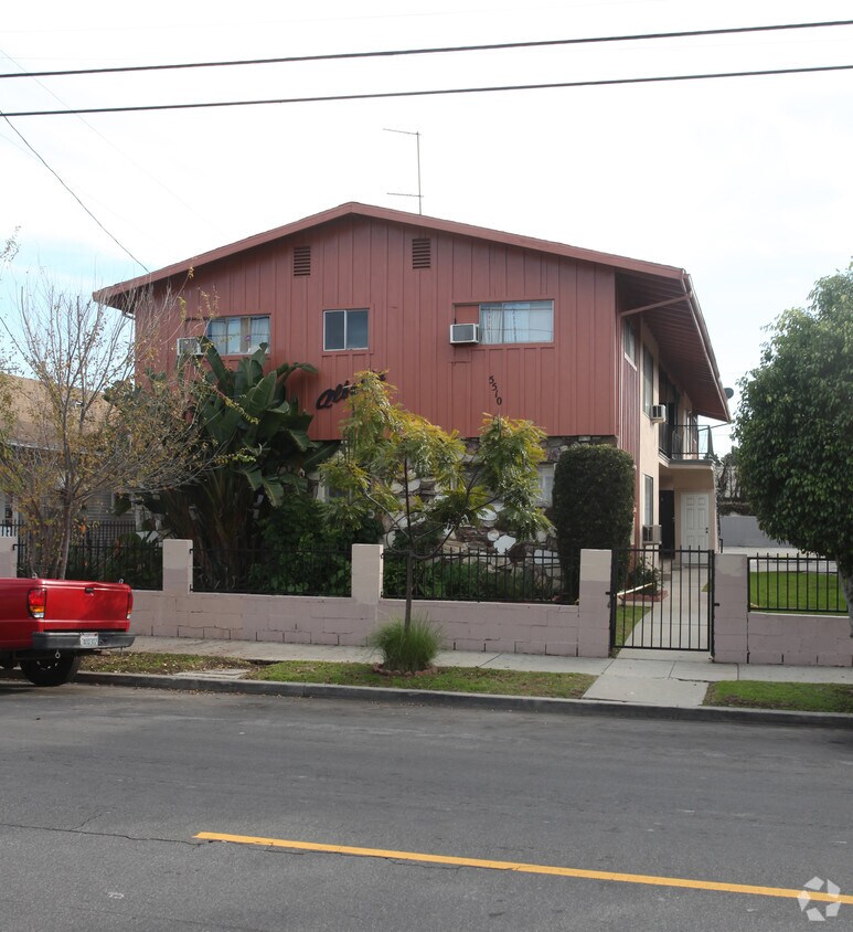 Foto del edificio - 5506-5510 Meridian St