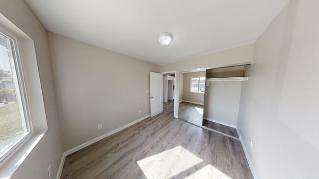 Building Photo - Remodeled 3 BR 1 BA!