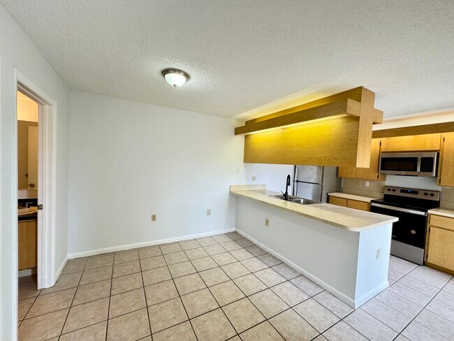 Foto del edificio - 563 Green Springs Pl