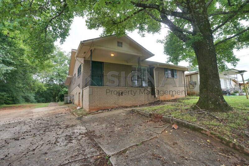 2245 20th St SW, Birmingham, AL 35211 House Rental in Birmingham, AL