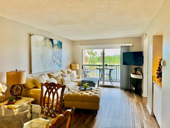 Building Photo - 2320 Terra Ceia Bay Blvd