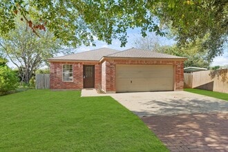 Building Photo - 1626 Dove Run