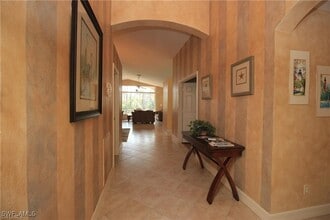 Building Photo - 2322 Butterfly Palm Dr