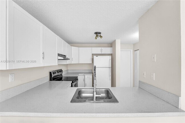 Foto del edificio - 210 SW 11th St