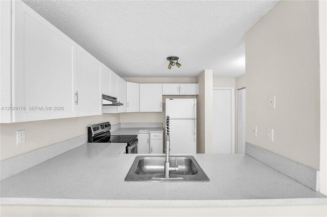 Building Photo - 210 SW 11th St