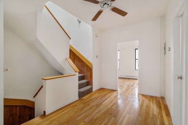 Foto del edificio - 195 Endicott St