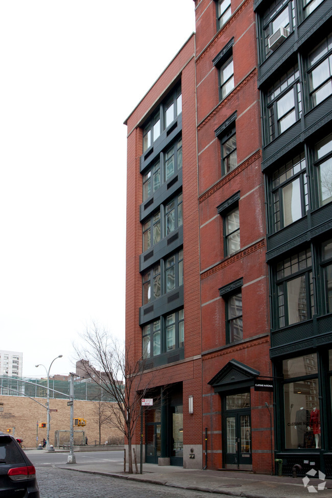 Building Photo - SoHo 25