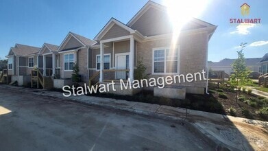 Building Photo - 15824 Riley St