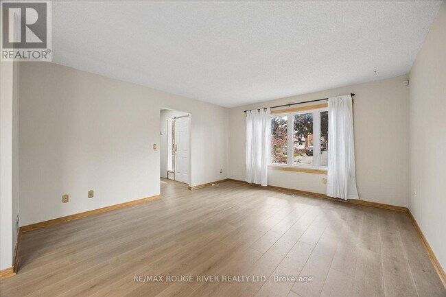 Photo du bâtiment - 856 Meadowhill Ct