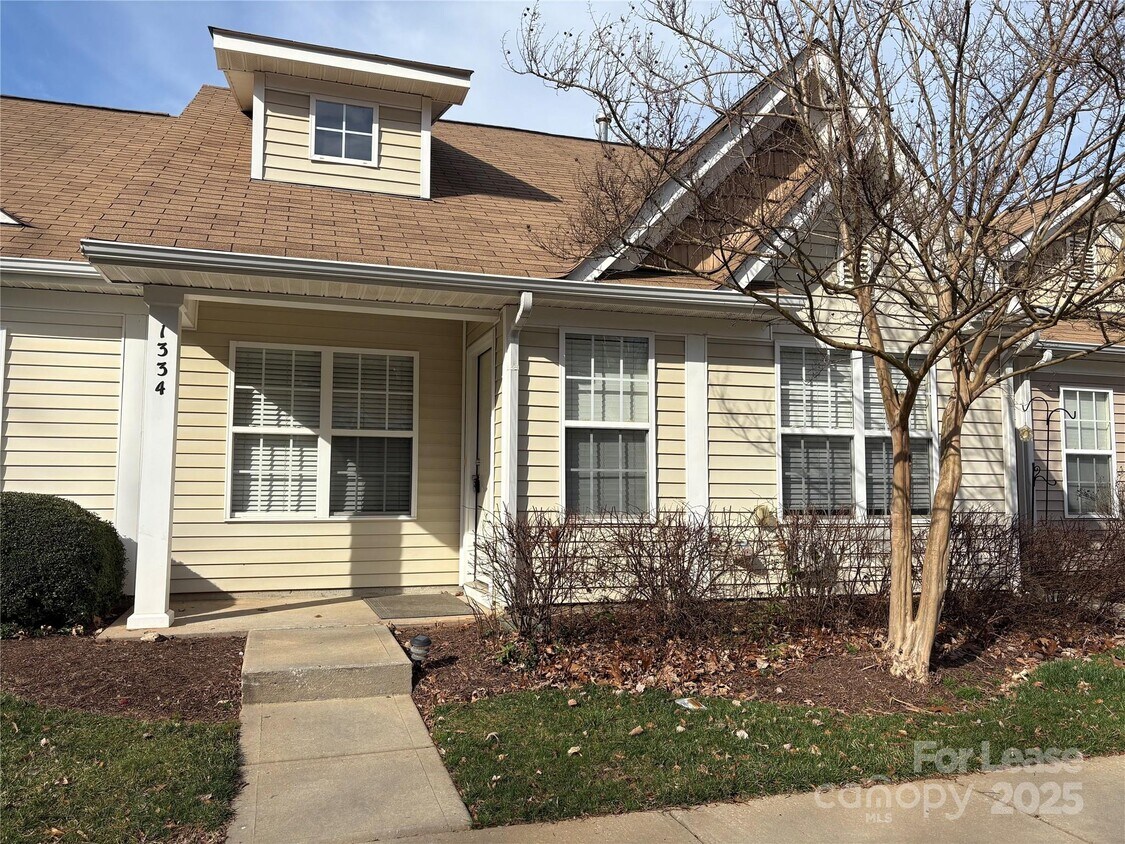 Primary Photo - 1334 Stoney Creek Ln