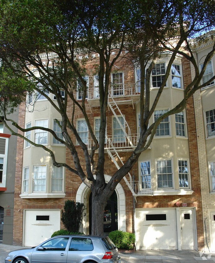Primary Photo - 2160 Fell St