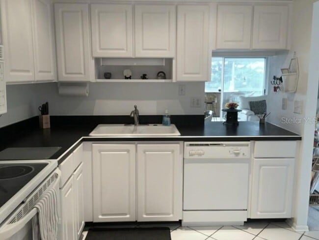 Foto del edificio - 3660 Ironwood Cir