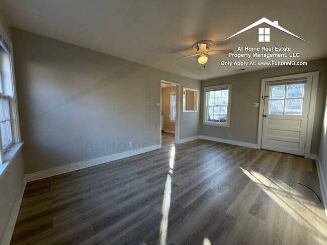 Foto del edificio - 715-709 W 7th St