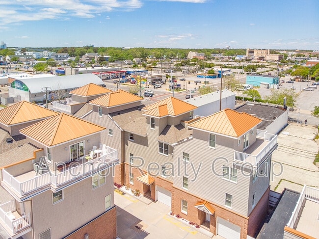 Photo - 217 16th St Apartment