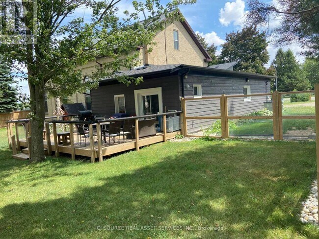 Photo du bâtiment - 14310 Ilderton Rd
