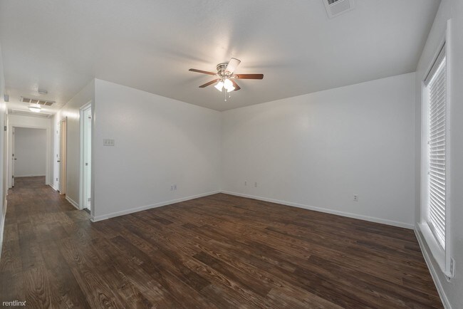 Foto del edificio - 3 br, 2 bath House - 1713 Rock Hollow Loop...