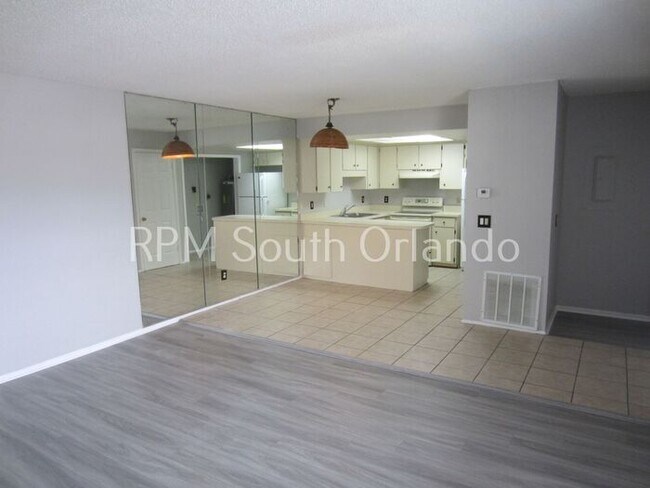 Foto del edificio - Great location! 2nd floor condo in Winter Garden