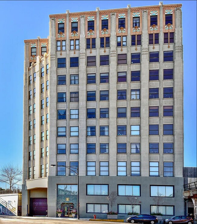 Building Photo - 1550 S Blue Island Ave