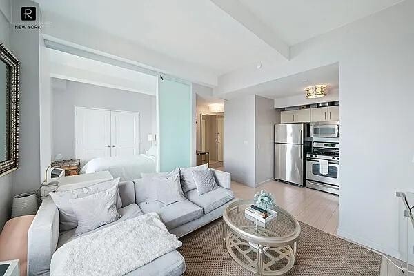 Building Photo - 20 West St