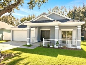 Building Photo - 1044 Longville Cir