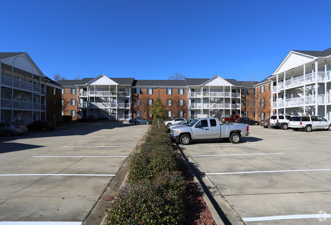 Foto del edificio - University Corner Apartments