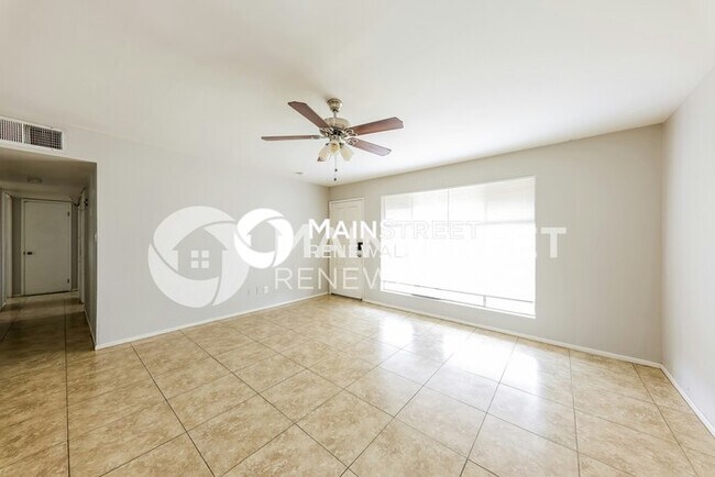 Foto del edificio - 3807 W Solar Dr