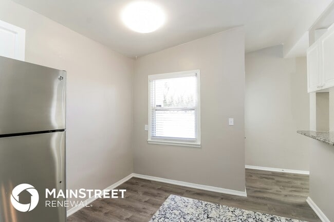 Building Photo - 4097 Porpoise Dr SE