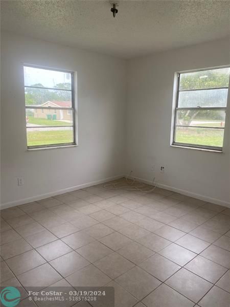 Building Photo - 6503 Palomar Pkwy